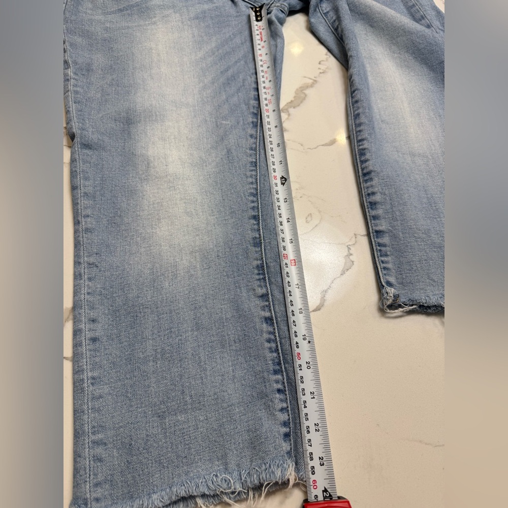 Light Blue Oliver Logan premium denim- Crosby Boyfriend 33 inches - Picture 7 of 11